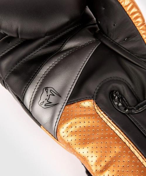 Boxerské rukavice VENUM Elite Evo Black-Bronz dlaň detail